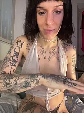 giuli zerozero online show from 03-05-26, 12:23