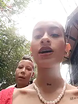 Rob and lizzy online show from 12-10-24, 01:22