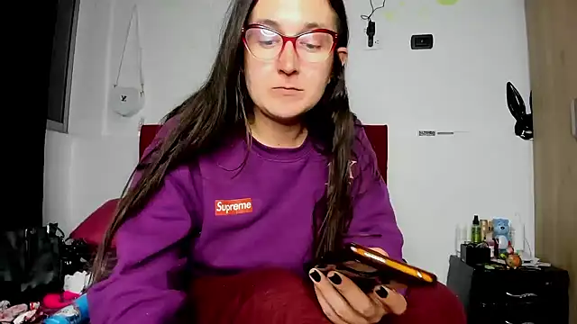 Sweet-Suck69 online show from 01-05-25, 06:56