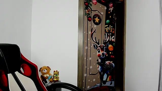 Sweet-Suck69 online show from 01-25-25, 09:04