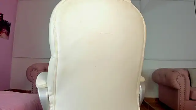 Giia paiige18 online show from 02-20-25, 03:34