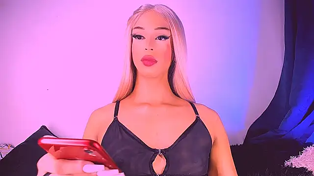 Snapshot of Vianca_Chanel chatting on 09-10-25, 10:48 Vianca Chanel online show from 09-10-25, 10:48