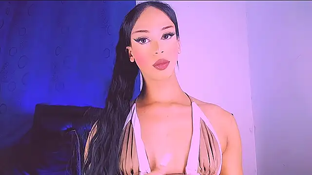 Snapshot of Vianca_Chanel chatting on 09-12-25, 04:45 Vianca Chanel online show from 09-12-25, 04:45