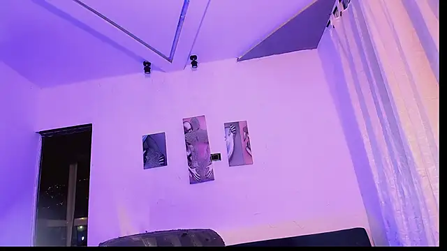 Snapshot of Vianca_Chanel chatting on 09-24-25, 08:28 Vianca Chanel online show from 09-24-25, 08:28