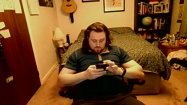 Snapshot of Hairy_Guy30 chatting on 03-10-25, 11:06 Hairy Guy30 online show from 03-10-25, 11:06