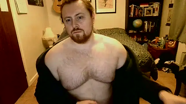 Snapshot of Hairy_Guy30 chatting on 03-20-25, 01:35 Hairy Guy30 online show from 03-20-25, 01:35