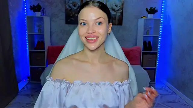 EmmyMills online show from 04-03-26, 08:40