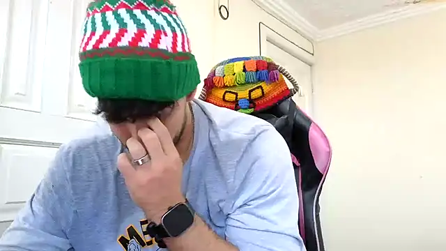 Jackyrose online show from 12-19-25, 08:38