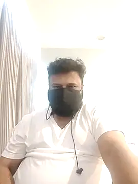 Snapshot of Hunk-Hand6 chatting on 05-01-26, 05:23 Hunk-Hand6 online show from 05-01-26, 05:23