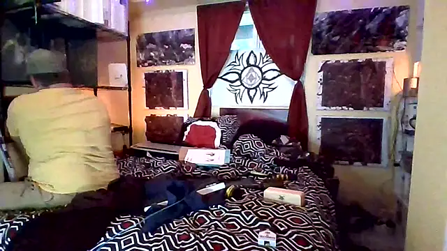 Mic Oxinner online show from 11-16-25, 07:52