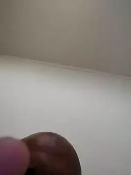 Snapshot of morenosouza099 chatting on 07-03-26, 10:27 morenosouza099 online show from 07-03-26, 10:27