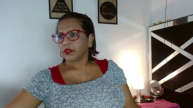 elizabeth mature23 online show from 10-12-25, 04:06