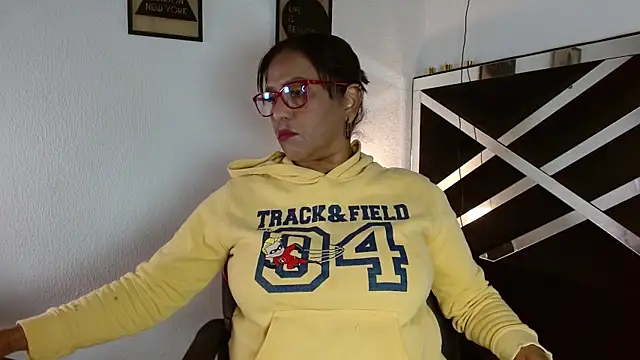 elizabeth mature23 online show from 10-23-25, 12:59