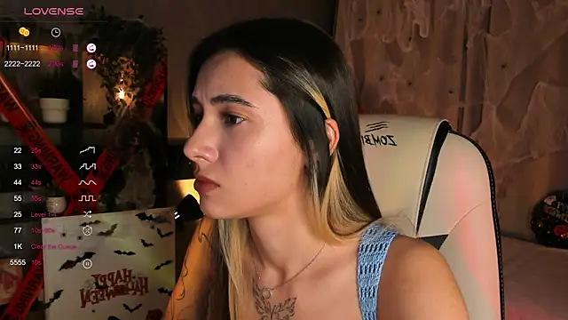 DarlaLike online show from 10-25-25, 03:47