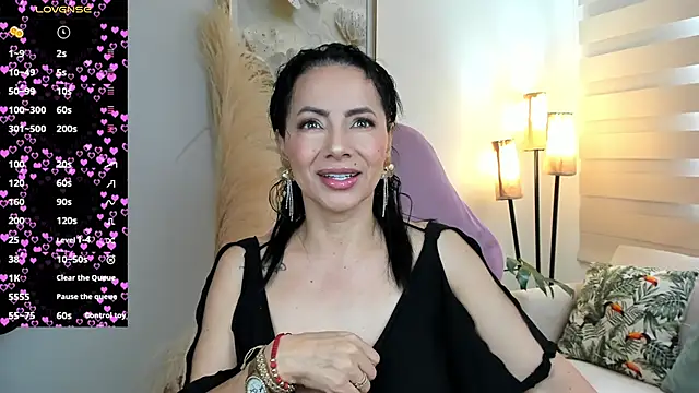 veronika naughty online show from 03-17-26, 02:31