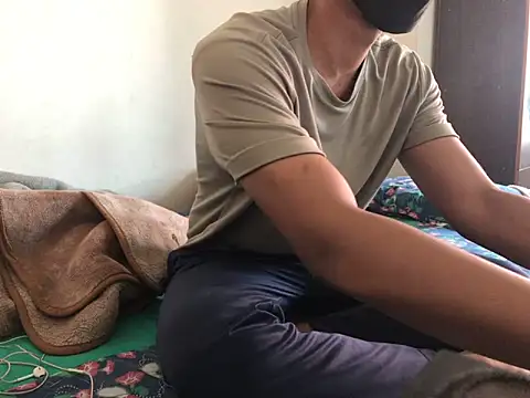 Snapshot of Zeuhorny chatting on 03-13-25, 09:32 Zeuhorny online show from 03-13-25, 09:32