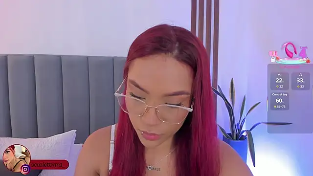 Scarlett Morgan  online show from 11-25-25, 07:58