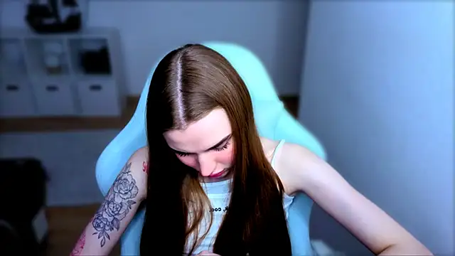 StellaLawless online show from 11-10-25, 11:09