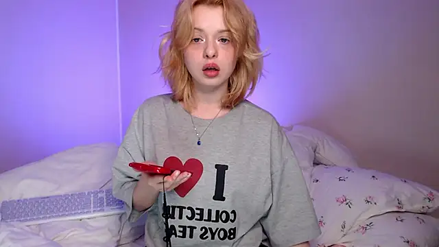 KatieMelone online show from 10-09-25, 05:22