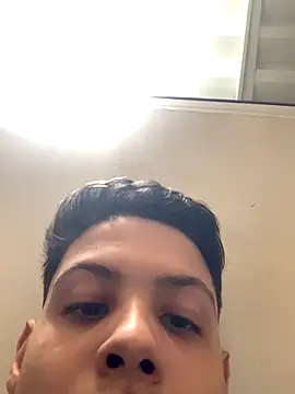 matheuszk 007 online show from 10-26-25, 03:40