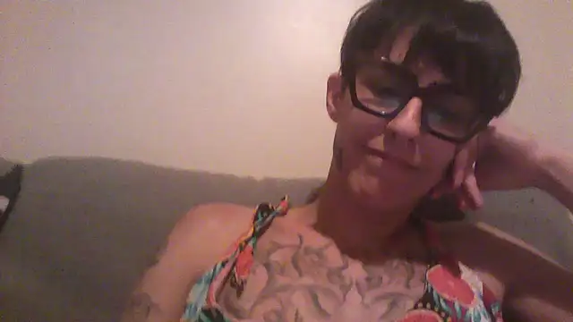 Snapshot of nickfxx chatting on 04-03-26, 10:41 nickfxx online show from 04-03-26, 10:41