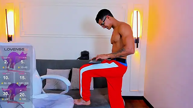 Paradise boy s online show from 03-02-26, 06:59