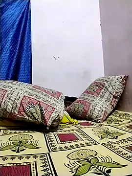 Snapshot of Ruksar-Pathan chatting on 04-18-26, 12:53 Ruksar-Pathan online show from 04-18-26, 12:53