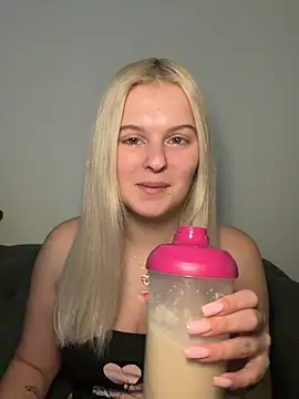 Allylove03 online show from 03-15-26, 05:13