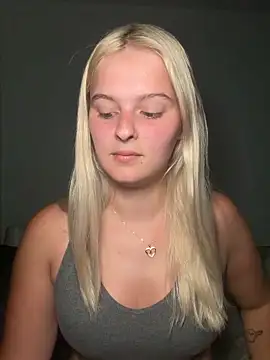 Allylove03 online show from 05-08-26, 03:28