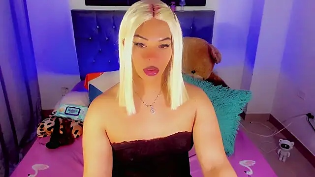 Zakura hot1 online show from 11-29-25, 09:12