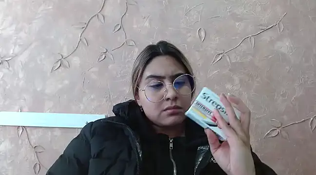 Miabonnett  online show from 03-04-25, 06:07