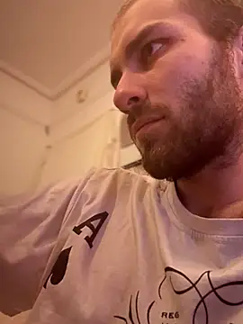 Snapshot of pervy_devil chatting on 12-04-25, 04:27 pervy devil online show from 12-04-25, 04:27