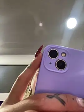 Snapshot of emma_oxford chatting on 02-10-25, 08:31 emma oxford online show from 02-10-25, 08:31