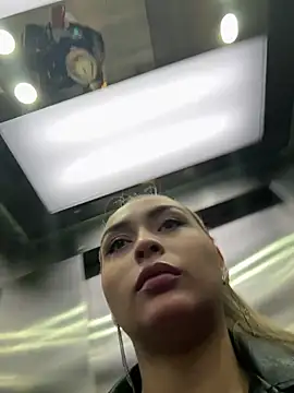 Snapshot of emma_oxford chatting on 03-03-26, 01:23 emma oxford online show from 03-03-26, 01:23