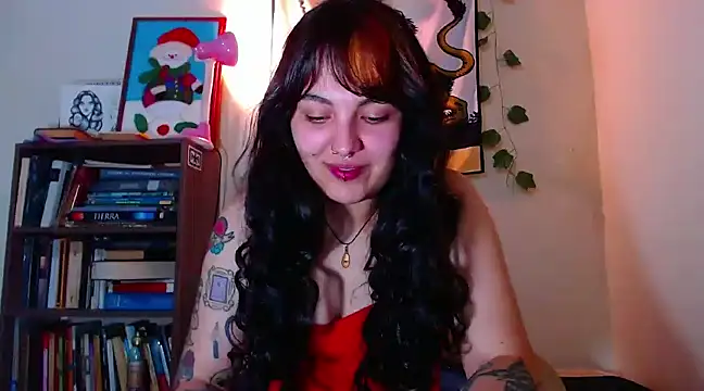 Snapshot of sweetiee_mary chatting on 12-10-24, 06:11 sweetiee mary online show from 12-10-24, 06:11