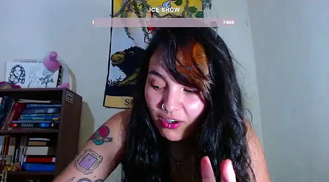 Snapshot of sweetiee_mary chatting on 01-12-25, 11:15 sweetiee mary online show from 01-12-25, 11:15