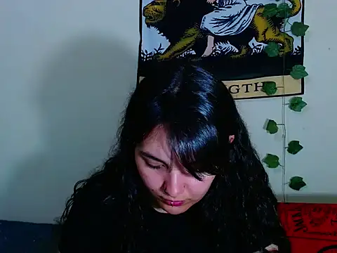 Snapshot of sweetiee_mary chatting on 10-20-25, 06:41 sweetiee mary online show from 10-20-25, 06:41