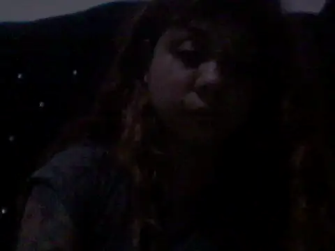 Jennxdolls online show from 12-20-25, 09:00