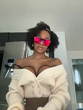 Snapshot of Black_Dolll chatting on 03-04-25, 07:30 Black Dolll online show from 03-04-25, 07:30