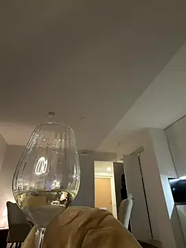 Snapshot of Black_Dolll chatting on 12-14-25, 06:34 Black Dolll online show from 12-14-25, 06:34