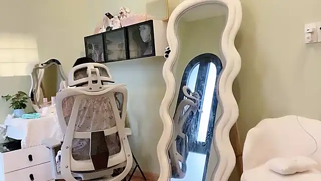 Nery Asian online show from 02-27-26, 01:49