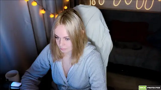 Snapshot of Bad_Girl009 chatting on 10-28-25, 07:49 Bad Girl009 online show from 10-28-25, 07:49