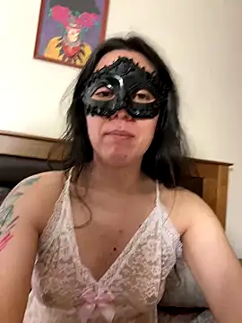 Reinacatchile online show from 12-03-24, 01:41