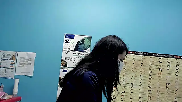 Reinacatchile online show from 07-18-26, 02:54