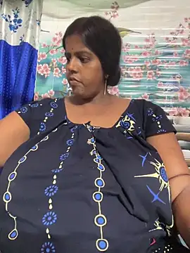 Beauty-queen online show from 03-26-26, 02:44