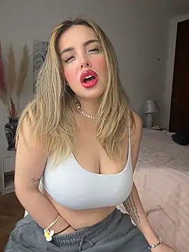 Alirawrz online show from 02-01-26, 09:41