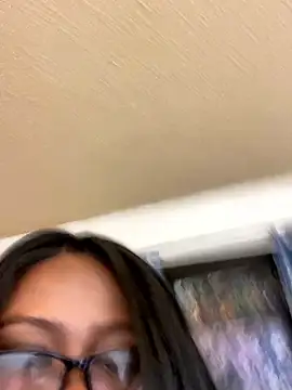 ebonysnow225 online show from 01-08-26, 10:45