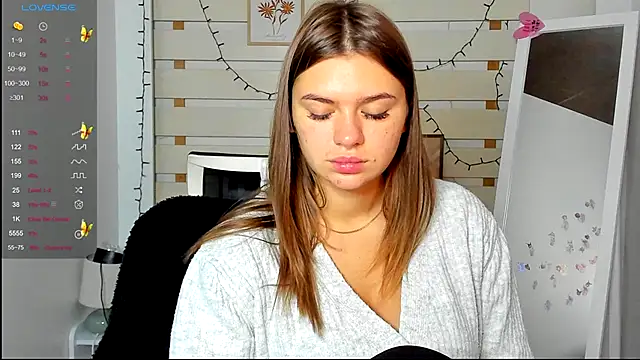 Josephine Kiss online show from 10-22-25, 12:16