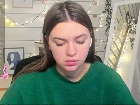 Josephine Kiss online show from 11-26-25, 06:47