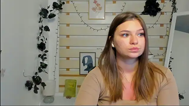 Josephine Kiss online show from 03-17-26, 11:24